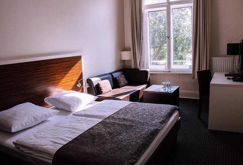 Hotel Excellent Любек Экстерьер фото
