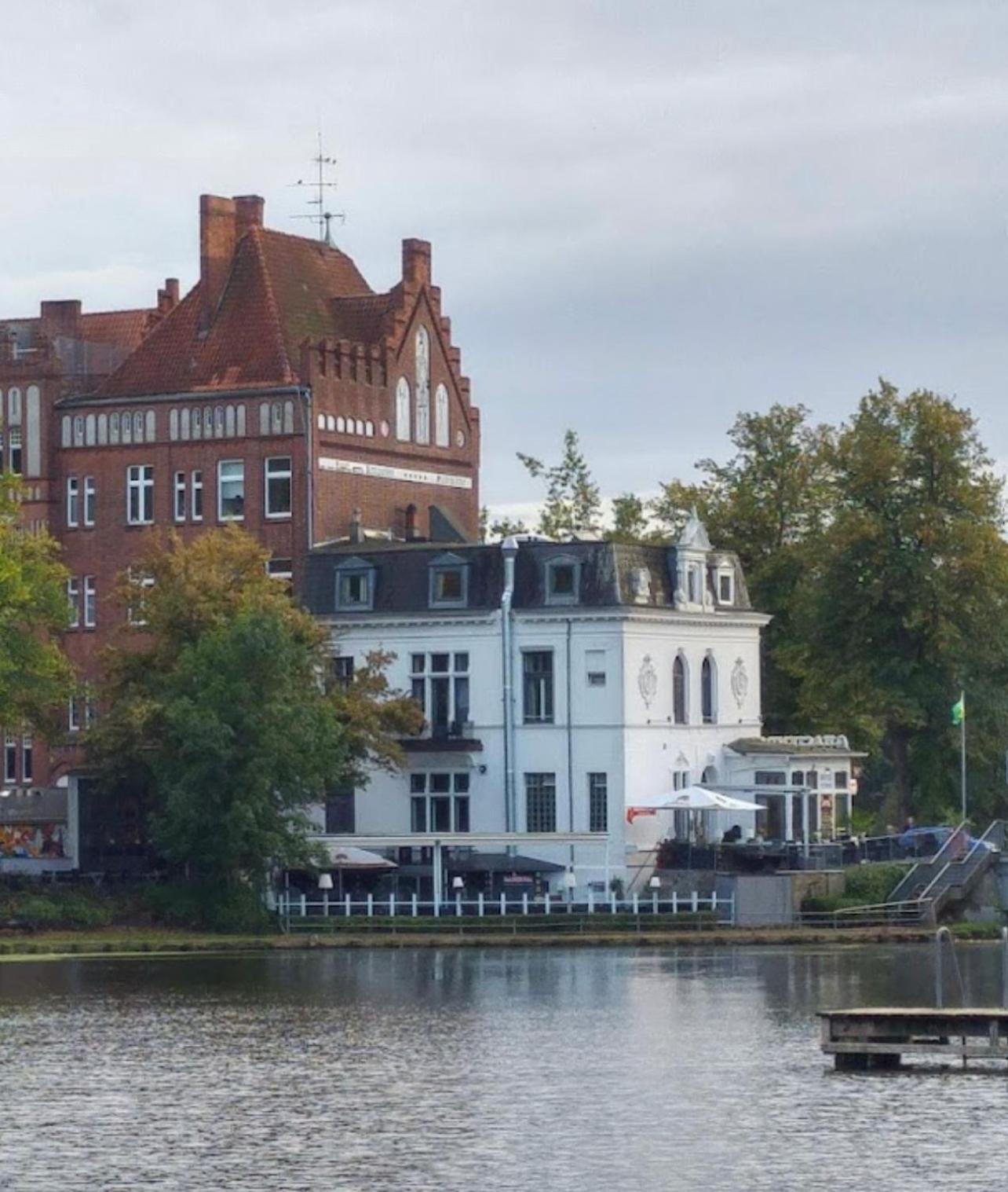 Hotel Excellent Любек Экстерьер фото