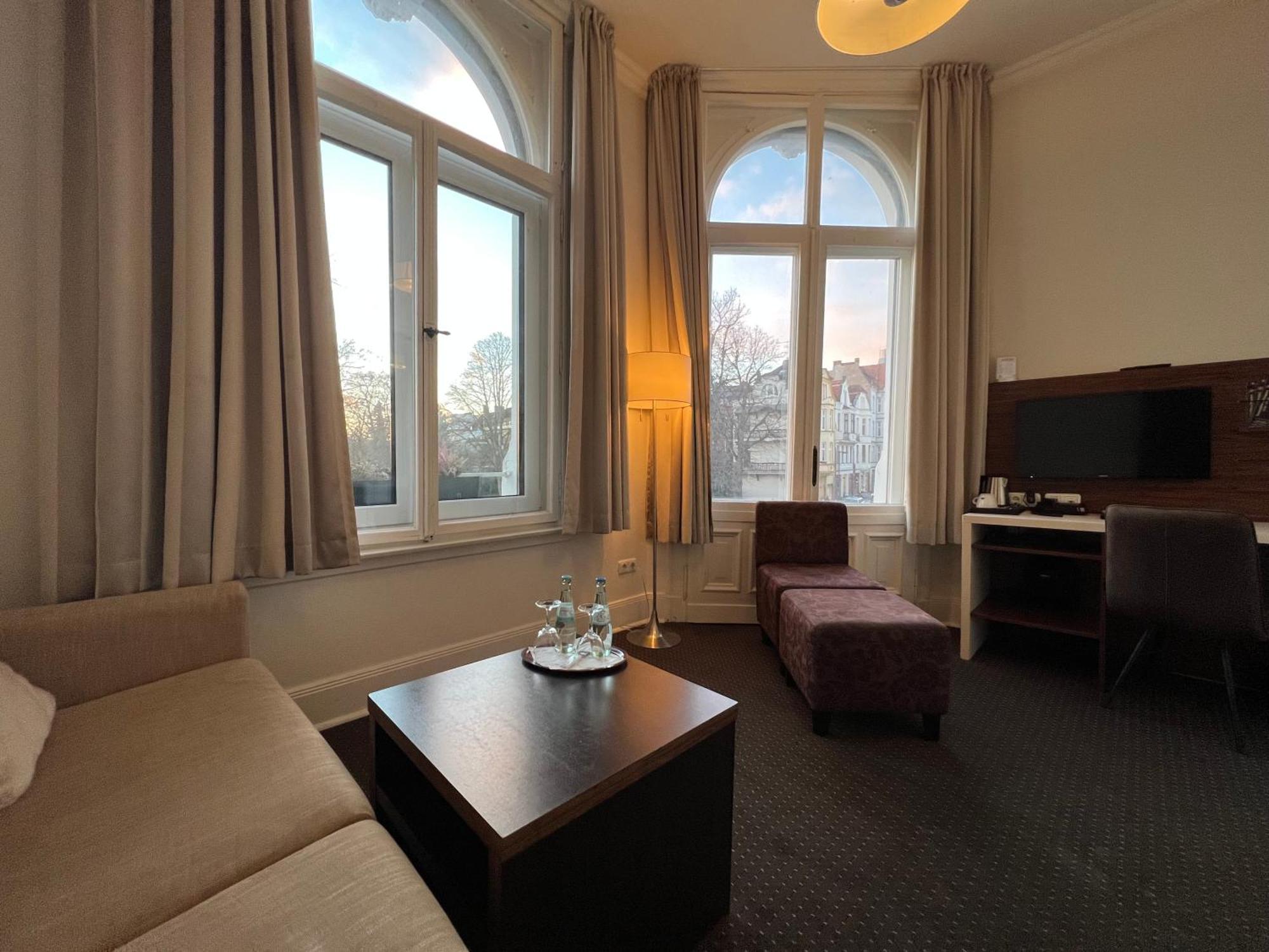 Hotel Excellent Любек Экстерьер фото